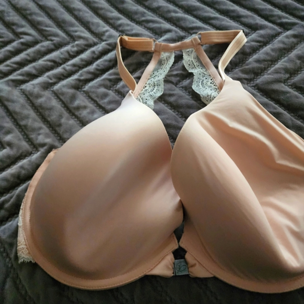 NWT 36H Parisa lace back bra